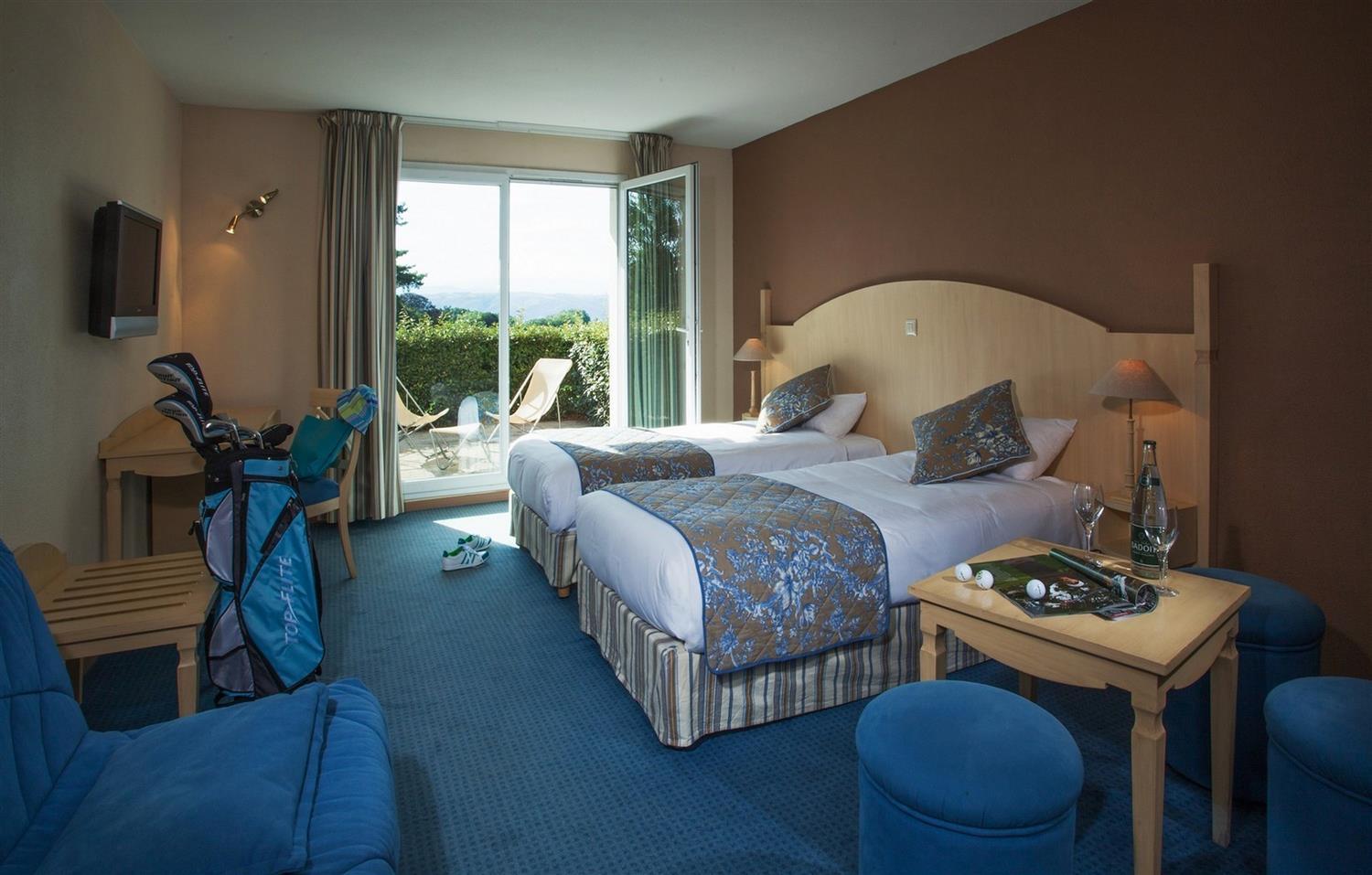 Best Western Golf D'Albon Exterior photo