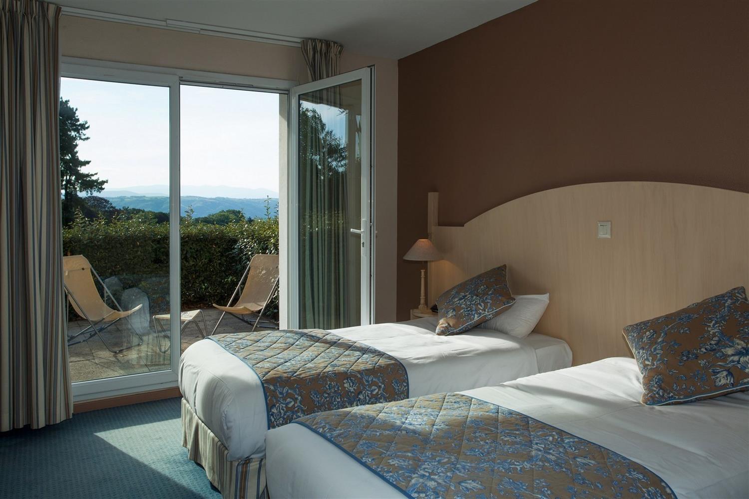 Best Western Golf D'Albon Exterior photo