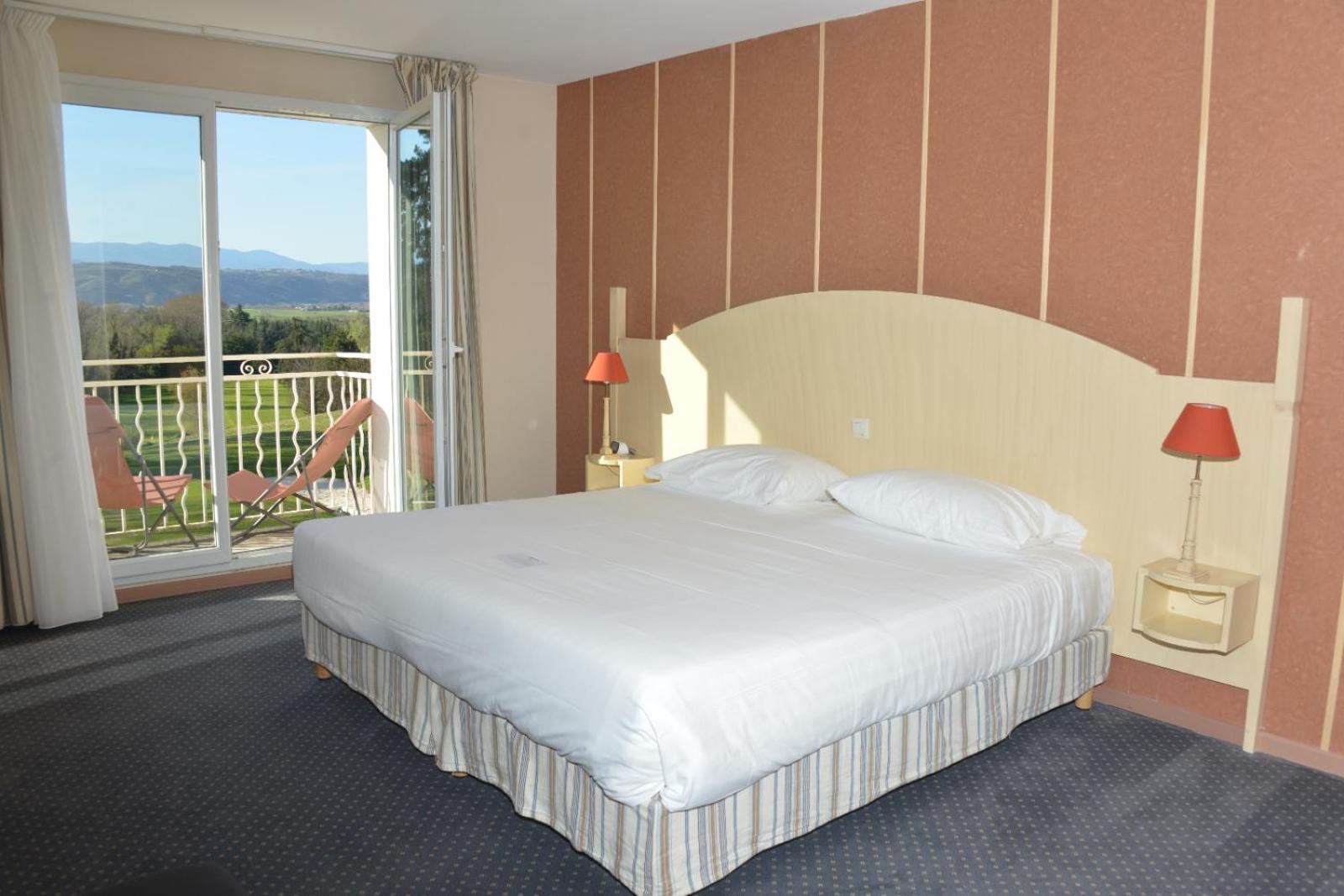 Best Western Golf D'Albon Exterior photo