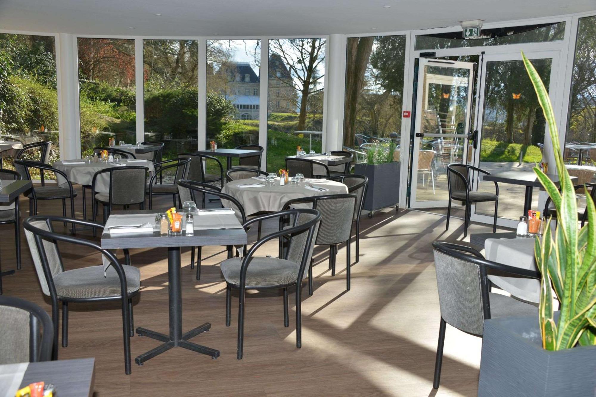 Best Western Golf D'Albon Exterior photo