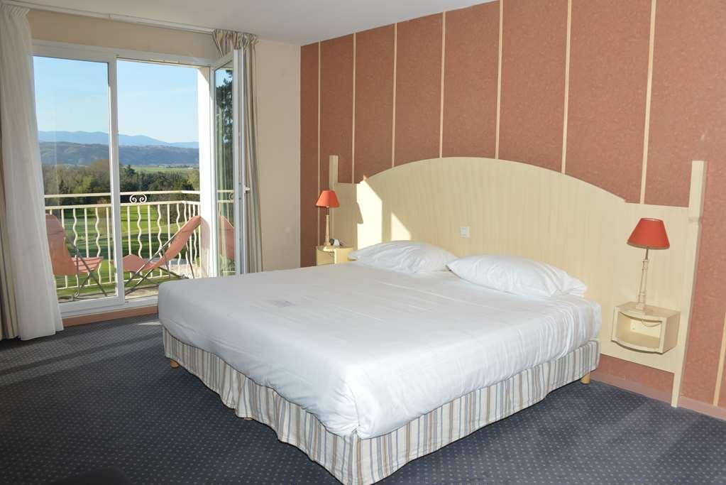 Best Western Golf D'Albon Room photo